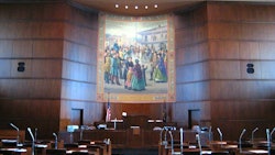 640px Or Cap Interior Senate