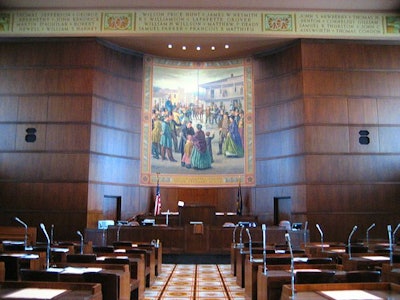 640px Or Cap Interior Senate