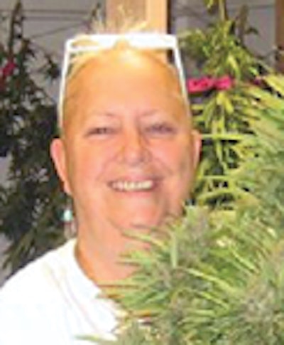 Interviewer Susy With Frisian Dew From First Outdoor Garden R Fmt