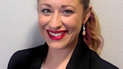 Erin Holland Headshot
