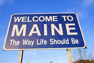 Welcome To Maine Sign Dreamstime Credit Americanspirit Resized
