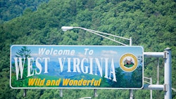 Welcome To West Virginia Sign Dreamstime Credit Amanda Wanner Resized
