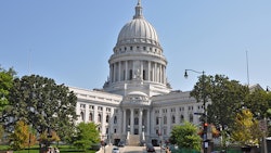 Wisconsin Capitol Builsing Dreamstime Credit Mledbetter24 Resized