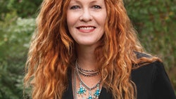 Noelle New Headshot Fmt