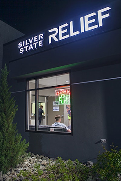 Silverstaterelief Retail 3 Resized