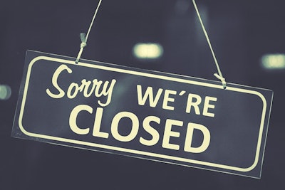 Closed Sign Adobe Stock Credit Roman Sigaev Resized