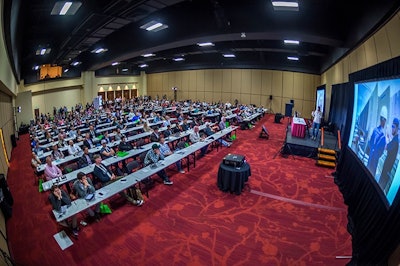 Keynote Crowd Cannabis 2018 Phierce Photography Resized