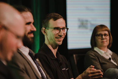 Dominick Monaco of GB Sciences Inc. (left), Jeremy Sackett of Cascadia Labs (second from left), Jeremy Plumb of Pruf Cultivar (second from right) and Andrea Sparr-Jaswa of Farma led a discussion on “Science That Sells: Debunking the Sativa and Indica Myths.” Photo by Jake Gravbrot