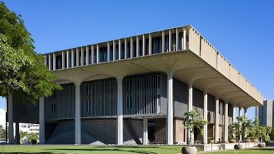 Hawaii Capitol Building Dreamstime Credit Adeliepenguin Resized