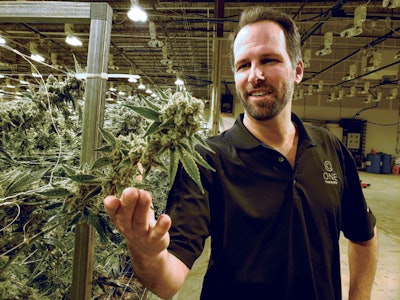 Mike Weinberger Grow Shot Fmt