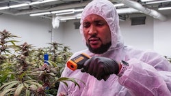 Fluence Specialist Taking Mesurements Fluenceby Osram Resized