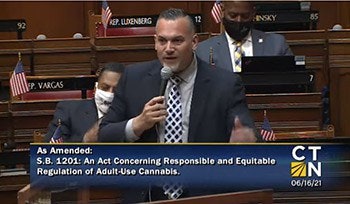 Rep juan candelaria1 350