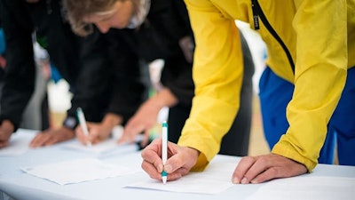 Signatures Adobe Stock235537592