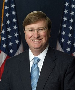 Headshot Governor Tate Reeves R