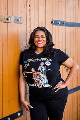 Ebony Andersen Vanessa Stump Web Resized
