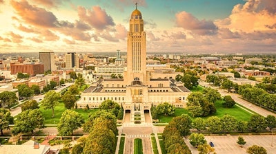 Neb Leg Adobe Stock404634784