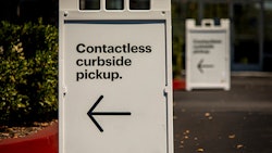 Curbside Adobestock 350106674
