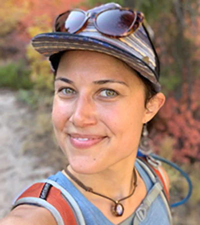 Kelliwatkins Headshot 200x225