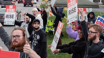 Green Thumb's RISE dispensary workers strike for 13 days in late April in the Chicago area.