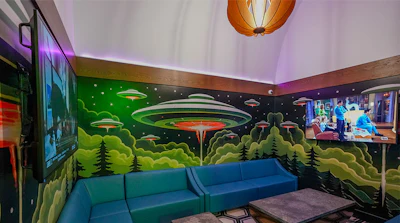 Planet 13 Dazed Booth