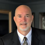 Robert Davis Headshot