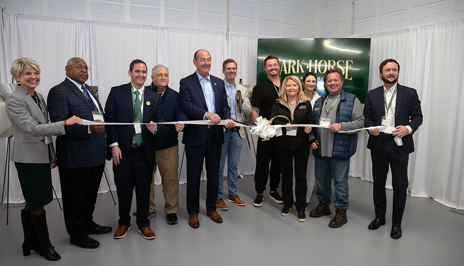 Ribbon-cutting ceremony at Dark Horse Cannabis cultivation facility in Richmond, Ky.